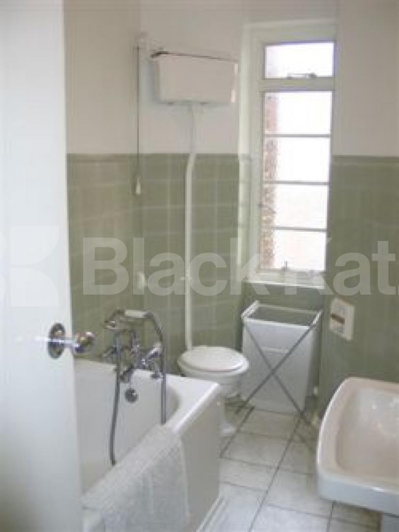 			new instruction, 1 Bedroom, 1 bath, 1 reception Flat			 Gloucester Place, Marylebone